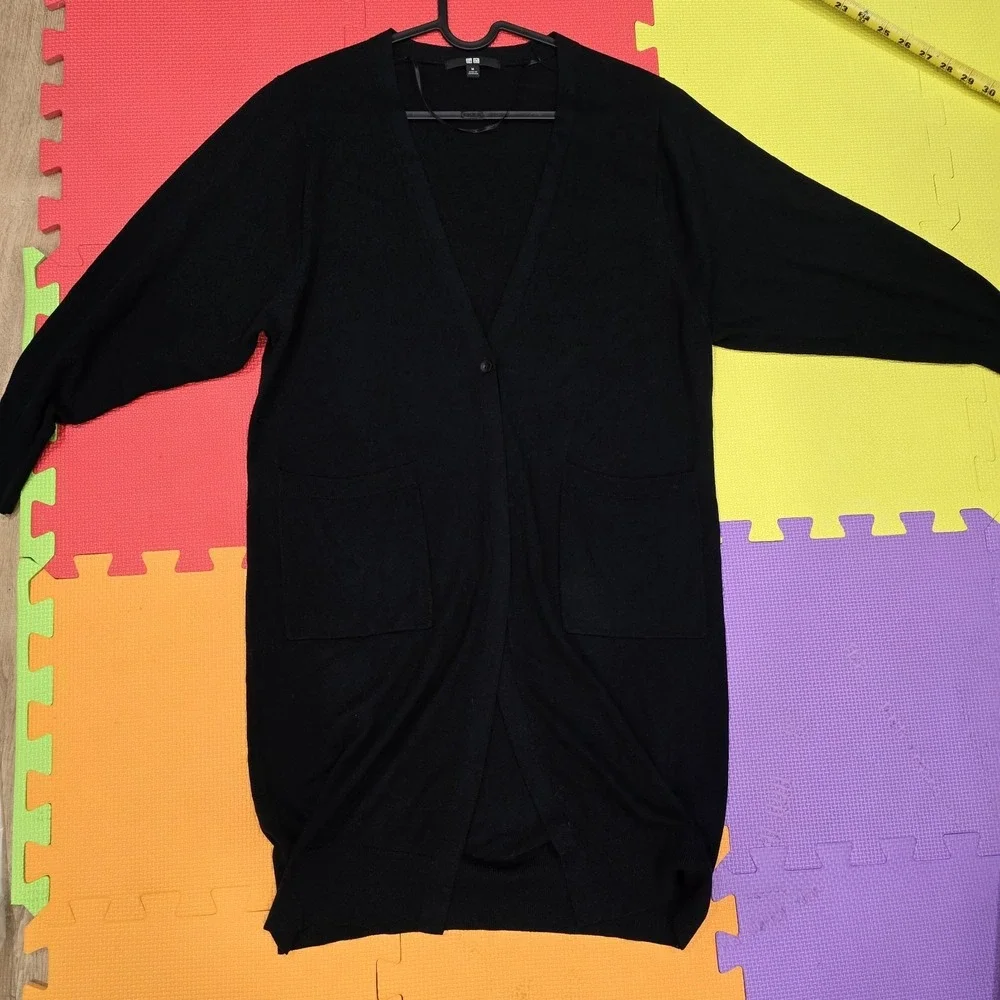 Uniqlo Black Rayon Blend Long Cardigan Sweater, Size M, Soft Knit‎